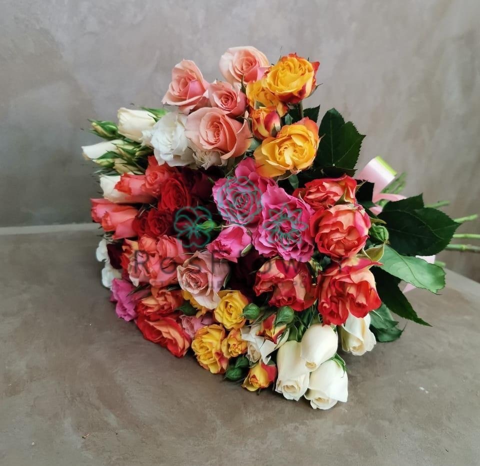 Букет цветов из: Розы в Ростовке