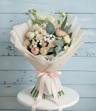 Букет цветов из:  Розы и Лизиантусы в Ростовке