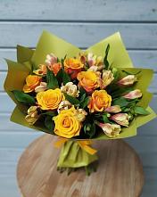 Букет цветов из:  Альстромерии и Розы в Ростовке