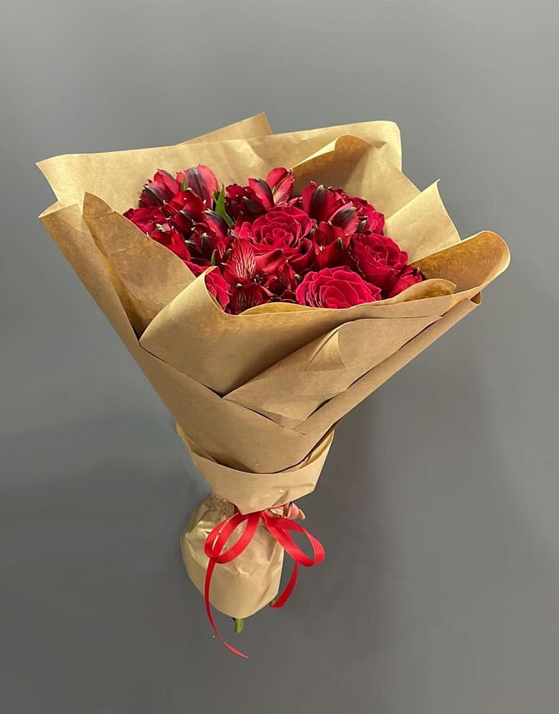 Букет цветов из: Альстромерии и Розы в Ростовке