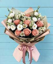 Букет цветов из:  Розы, Альстромерии и Лизиантусы #REPLACE_PRED# Ростовке