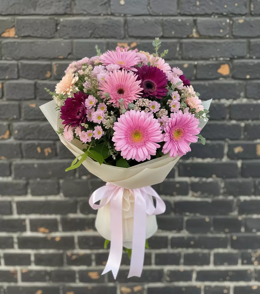 Букет цветов из: Герберы и Хризантемы в Ростовке