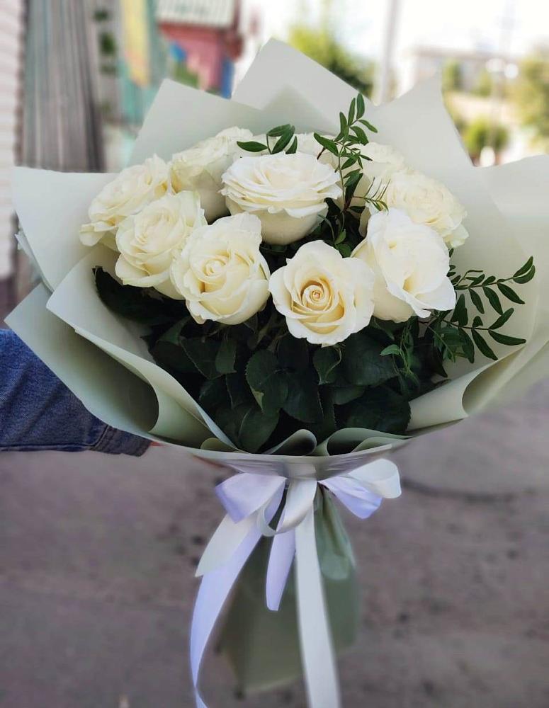 Букет Белые розы Проуд в Ростовке