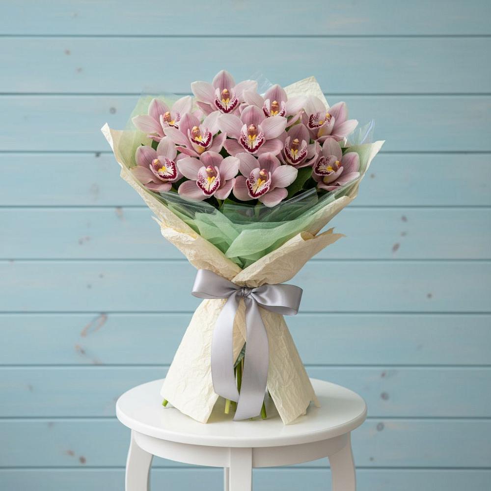 Букет цветов из: Орхидеи и Розы в Ростовке