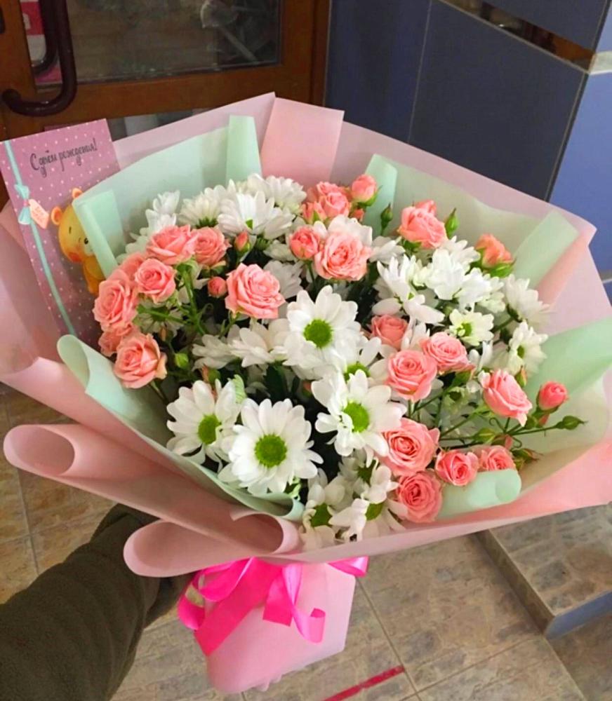 Букет цветов из: Розы и Хризантемы в Ростовке