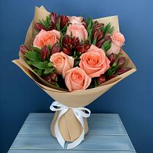 Букет цветов из:  Розы и Альстромерии в Ростовке