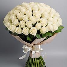 Букет 101 беля роза Белоснежка в Ростовке