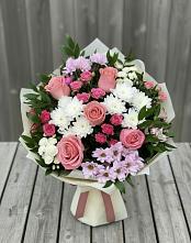 Букет цветов из:  Альстромерии, Гвоздики, Розы и Хризантемы в Ростовке