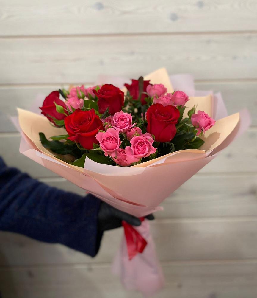 Букет цветов из: Розы в Ростовке