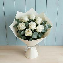 Букет Белые розы в Эвкалипте в Ростовке