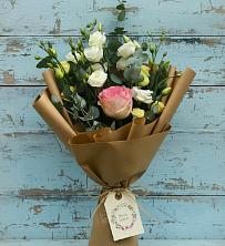 Букет цветов из:  Розы и Лизиантусы в Ростовке