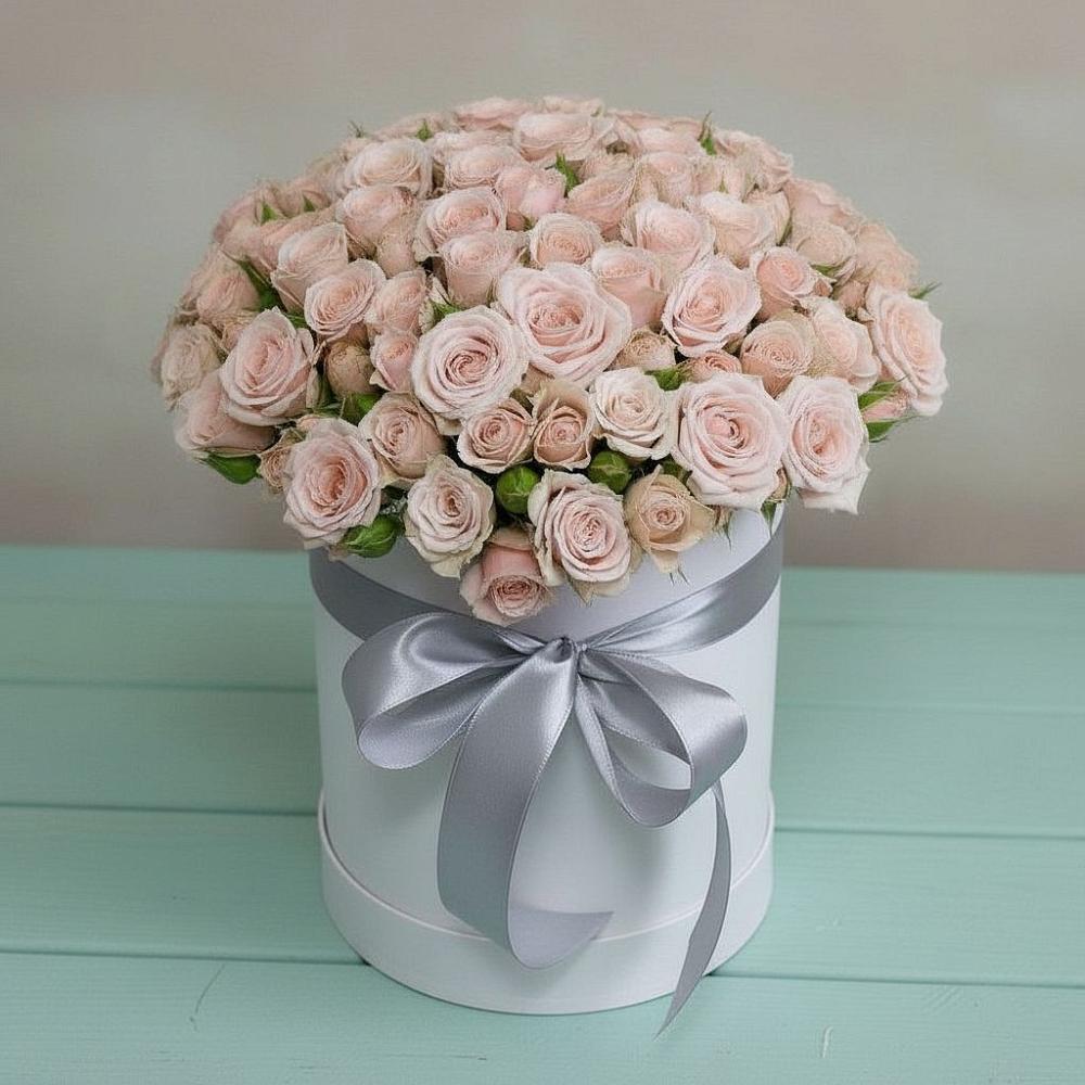 Цветочная композиция из Розы в шляпной коробке в Ростовке